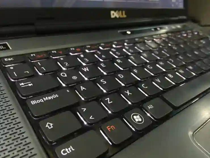 게이밍 키보드 로지텍 G913 TKL 택타일 화이트 성능과 디자인 모두 만족