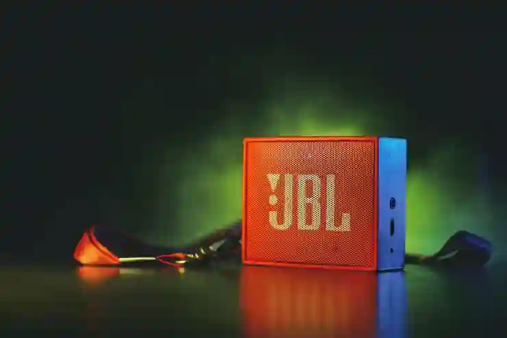 티볼리 오디오 모델 원 BT 라디오와 블루투스 스피커까지 지원하다