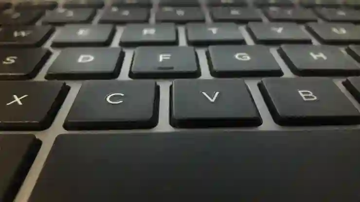 아이패드 키보드 로지텍 KEYS TO GO K380 둘 모두 만족스럽다