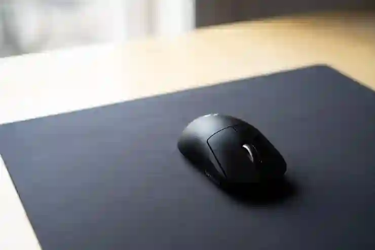 로지텍 G913 TKL로 조용하고 강력한 게임 환경 만들기