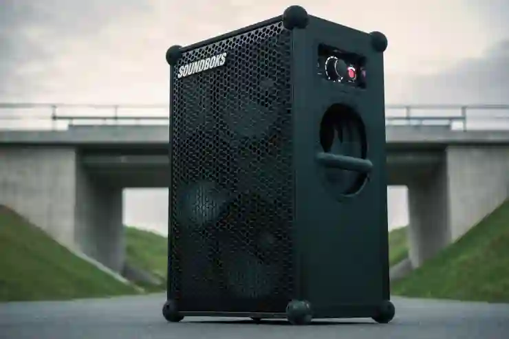 캠핑의 밤을 더욱 특별하게 만들어주는 JBL 파티박스 ON THE GO 활용법