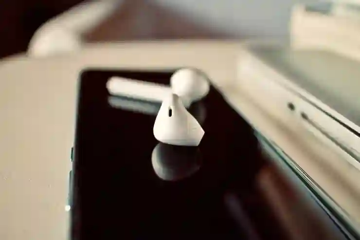 무선이어폰 뱅앤올룹슨 Beoplay E6 스페셜 에디션 Motion White로 더욱 엣지있게